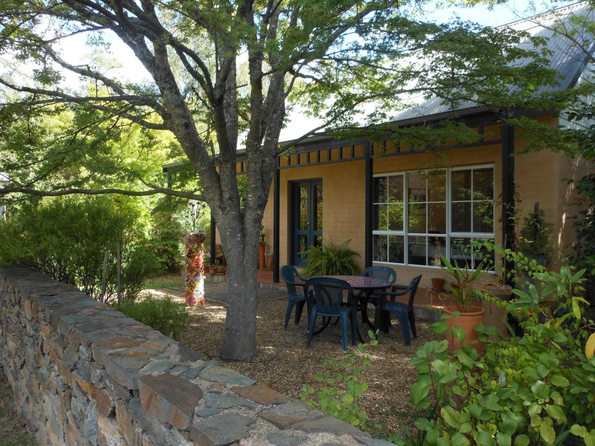 Merrimeet Cottages Bright Exterior photo